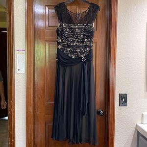 Black lace vintage dress